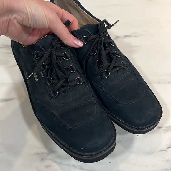 Salvatore Ferragamo soft leather wedge oxfords - Picture 4 of 6